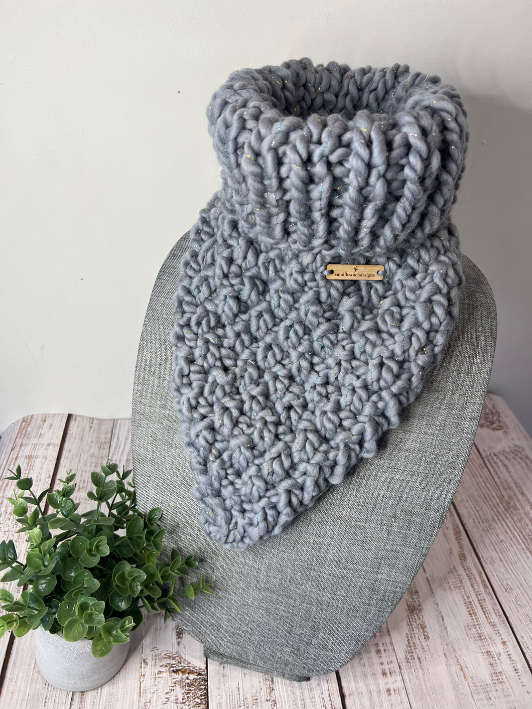Riverlands Bandana Cowl - 100% Wool