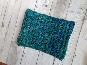 LUXURY*ADULT - Light Merino Wool Knit Cowl - Plum Creek Cowl